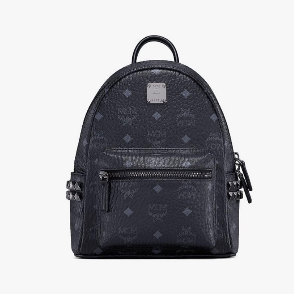 💯 % Authentic MCM black backpack 🎒
